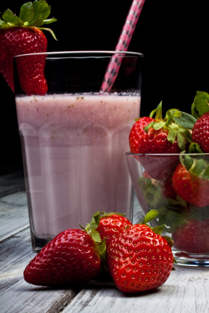strawberry breakfast shake