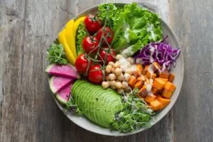 A plate of colorful veggies, as featured on a blog about healthy eating hacks