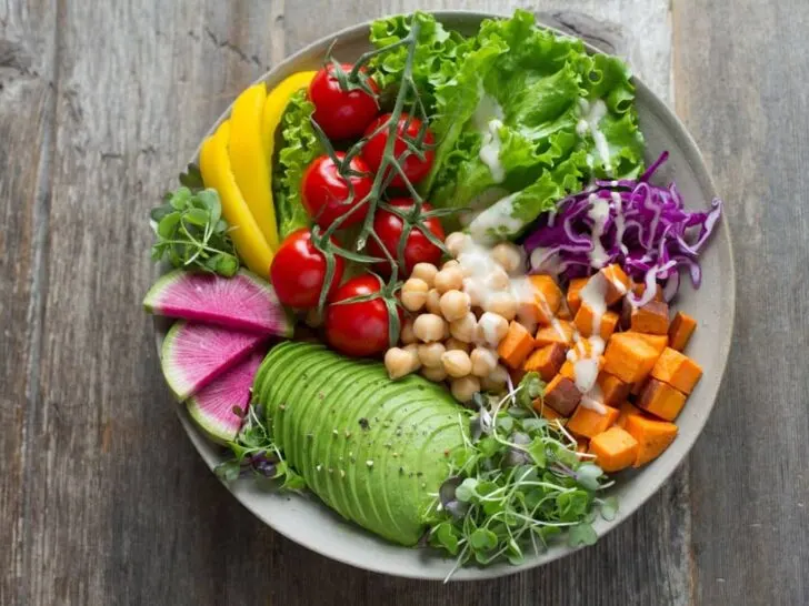 A plate of colorful veggies, as featured on a blog about healthy eating hacks